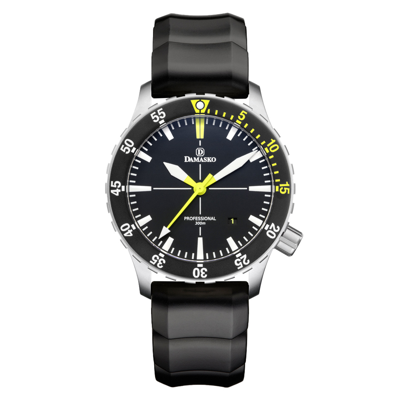 Damasko Automatic 300M Dive watch with in-house Movement #DSub10 Questions & Answers